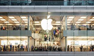 depositphotos_46046781-stock-photo-apple-store